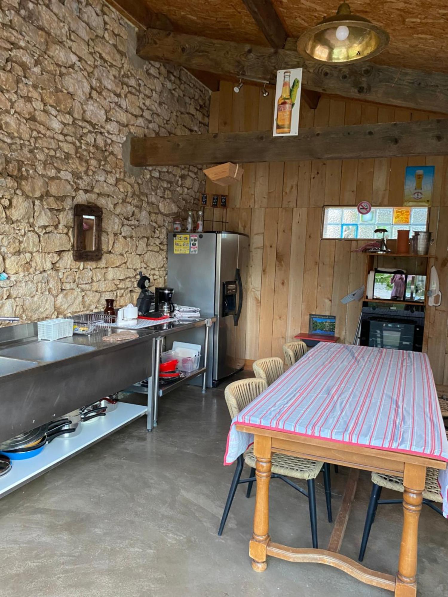 Maison Lou Pader Везак Экстерьер фото